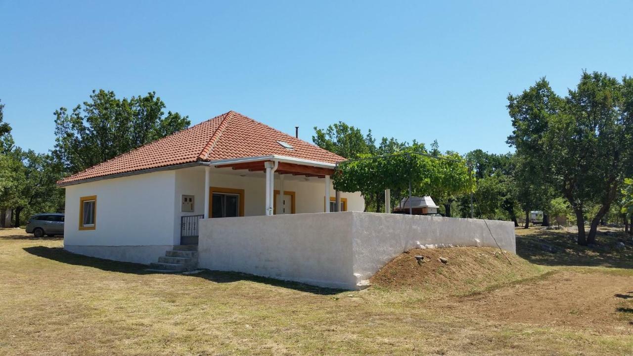 Holiday House Tunjarice Obrovac Eksteriør bilde